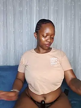 Snapshot of Jazmine-Blue chatting on February 23, 2025, 8:33 pm Jazmine-Blue online show from February 23, 2025, 8:33 pm