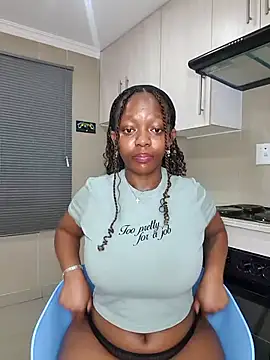 Snapshot of Jazmine-Blue chatting on October 24, 2025, 10:31 pm Jazmine-Blue online show from October 24, 2025, 10:31 pm