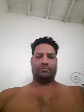 hecwil8 online show from December 14, 2025, 2:00 pm