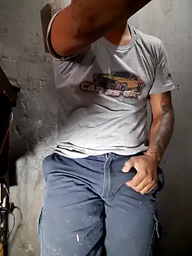 Snapshot of hecwil8 chatting on May 5, 2026, 1:03 pm hecwil8 online show from May 5, 2026, 1:03 pm