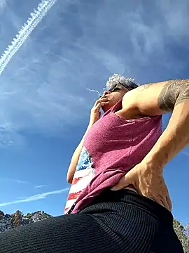 CeceilaMoon online show from January 11, 2026, 8:05 pm