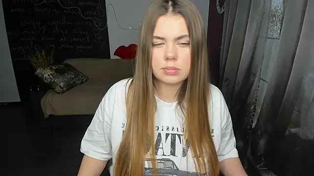 IsabellaBler online show from February 7, 2026, 12:57 pm