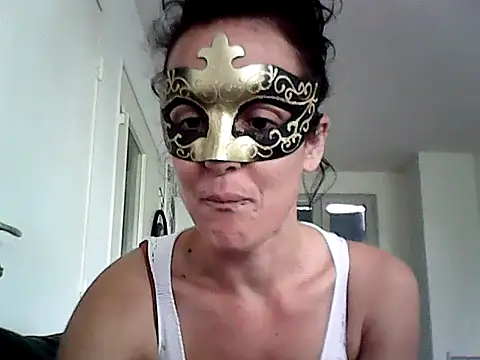 Masquegirlmysterious online show from October 14, 2025, 12:17 pm