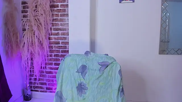 sharlot evans  online show from March 3, 2026, 1:51 pm