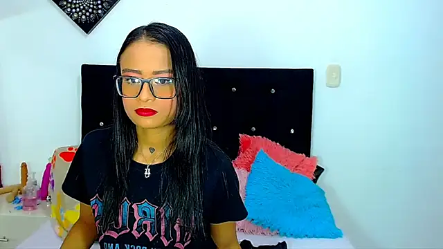 AngeDrty online show from November 5, 2025, 11:19 pm