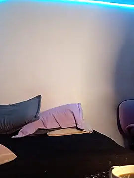 Isabella Du online show from November 18, 2025, 9:18 pm