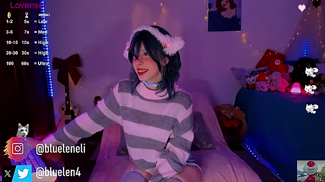 Snapshot of bluelen chatting on February 21, 2025, 12:06 pm bluelen online show from February 21, 2025, 12:06 pm