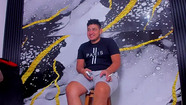 Snapshot of sweethot___ chatting on October 6, 2025, 2:29 pm sweethot online show from October 6, 2025, 2:29 pm