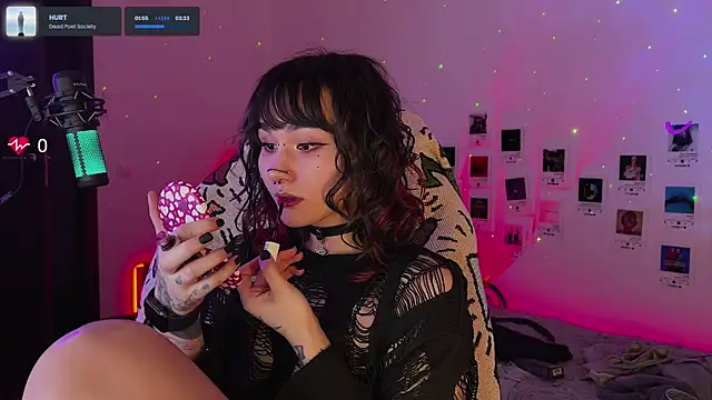 deadlysweet online show from October 3, 2025, 1:20 am