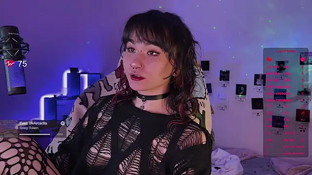 deadlysweet online show from November 1, 2025, 12:06 am