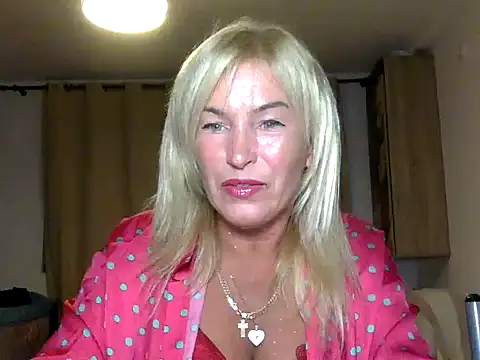 Snapshot of diana58 chatting on September 25, 2025, 4:24 pm diana58 online show from September 25, 2025, 4:24 pm