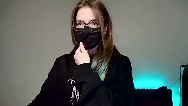 amber candyfloss online show from October 2, 2025, 9:51 pm