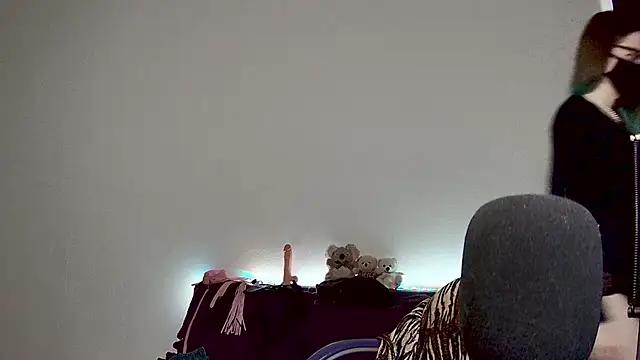 amber candyfloss online show from March 7, 2025, 5:08 am