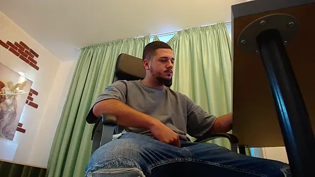 Snapshot of JoshKnights chatting on September 16, 2025, 4:57 am JoshKnights online show from September 16, 2025, 4:57 am