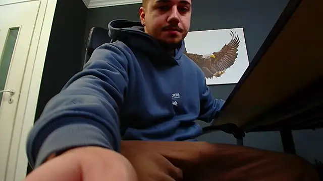 Snapshot of JoshKnights chatting on March 3, 2025, 5:47 am JoshKnights online show from March 3, 2025, 5:47 am