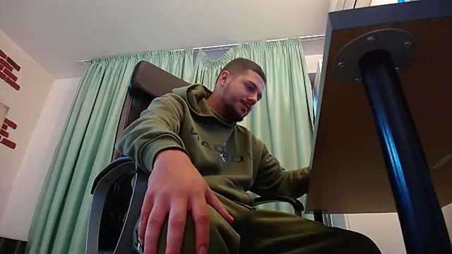 Snapshot of JoshKnights chatting on September 17, 2025, 4:58 am JoshKnights online show from September 17, 2025, 4:58 am