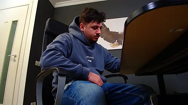 Snapshot of JoshKnights chatting on March 12, 2025, 5:46 am JoshKnights online show from March 12, 2025, 5:46 am