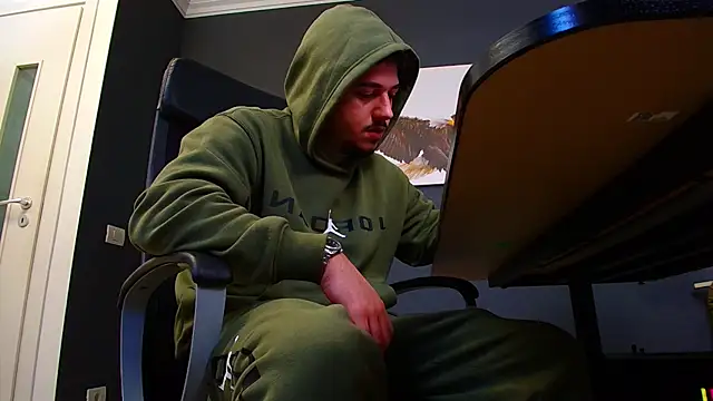 Snapshot of JoshKnights chatting on March 10, 2025, 5:43 am JoshKnights online show from March 10, 2025, 5:43 am