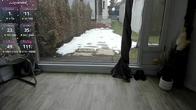 Selena Reeves online show from February 28, 2025, 7:05 am