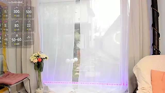 Selena Reeves online show from February 13, 2026, 7:41 am