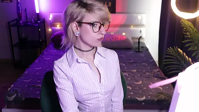  Moonlight t online show from April 24, 2026, 9:00 am