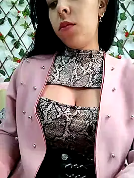 Emily Wane online show from September 19, 2025, 5:50 pm