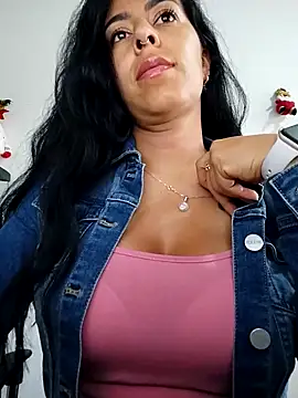 Emily Wane online show from December 17, 2025, 4:45 pm