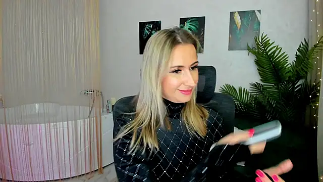 PassionGlow online show from September 10, 2025, 6:40 pm