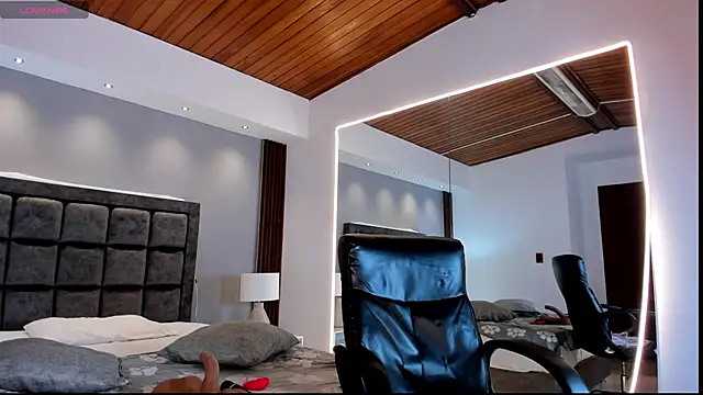 Snapshot of victoria_mooree chatting on March 20, 2025, 7:25 pm victoria mooree online show from March 20, 2025, 7:25 pm