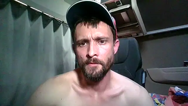 Spyy coo online show from March 4, 2026, 2:03 pm