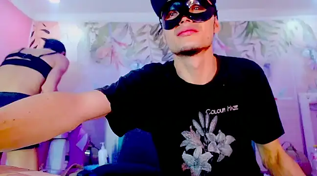 lobahugecockts online show from December 21, 2024, 6:41 am