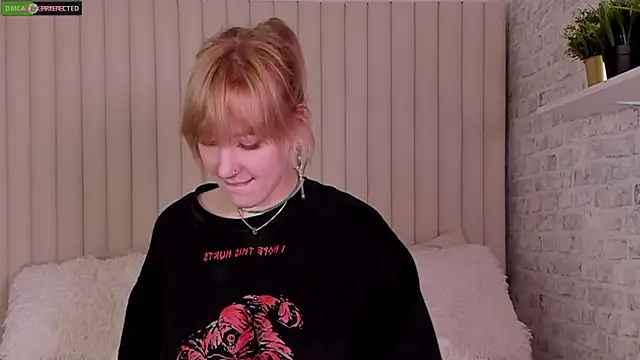 RachelCart online show from October 13, 2025, 3:08 am