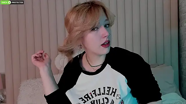 RachelCart online show from November 18, 2025, 3:10 am