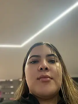 Snapshot of EVELIN_MASON chatting on July 15, 2026, 7:21 pm EVELIN MASON online show from July 15, 2026, 7:21 pm