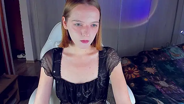 Snapshot of ice_pixie chatting on July 8, 2026, 4:29 pm ice pixie online show from July 8, 2026, 4:29 pm