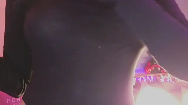 YasmineWest online show from October 27, 2025, 2:12 am