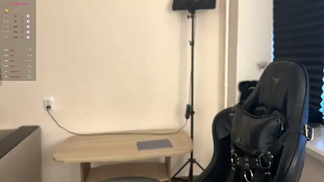 carthylovvve online show from September 17, 2025, 2:52 pm