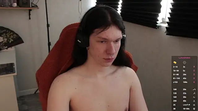 carthylovvve online show from February 21, 2025, 12:27 pm