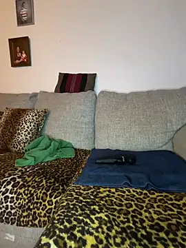 Snapshot of fatfabulous1981 chatting on February 17, 2026, 12:30 am fatfabulous1981 online show from February 17, 2026, 12:30 am