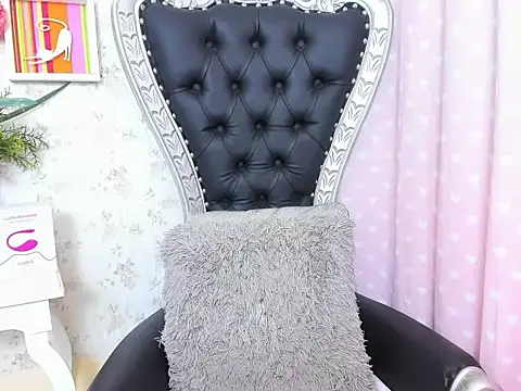 milf bigass  online show from October 21, 2025, 12:04 pm