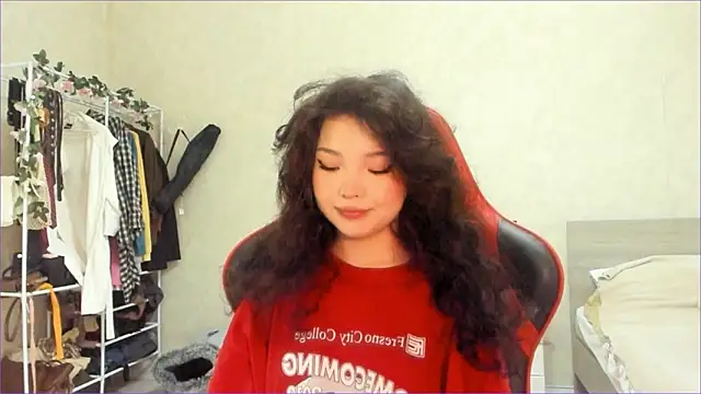 Snapshot of wastforu chatting on February 12, 2026, 9:42 am wastforu online show from February 12, 2026, 9:42 am