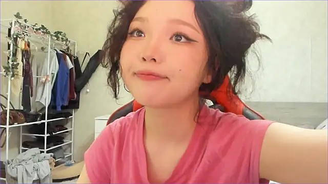 Snapshot of wastforu chatting on March 4, 2026, 11:07 am wastforu online show from March 4, 2026, 11:07 am