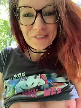 die-EinHORNY-WG online show from May 22, 2026, 11:52 am