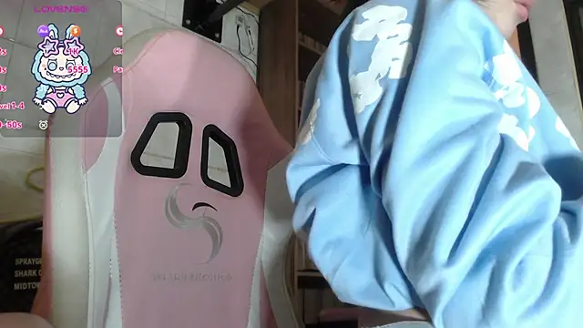 Snapshot of Sally23_ chatting on February 11, 2026, 1:55 pm Sally23 online show from February 11, 2026, 1:55 pm