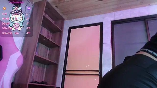 Snapshot of Sally23_ chatting on February 17, 2026, 1:52 pm Sally23 online show from February 17, 2026, 1:52 pm