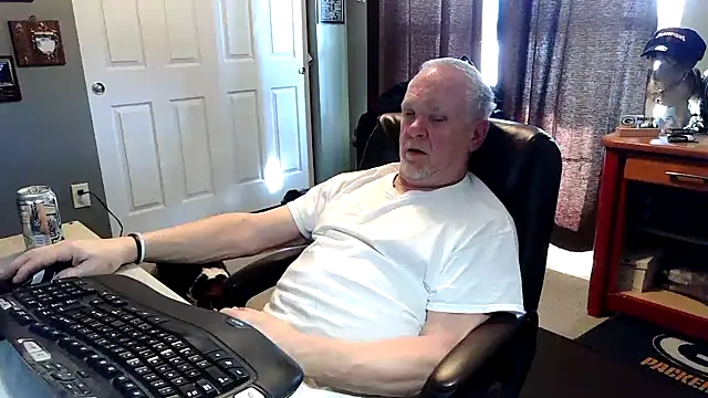 nobledad online show from February 18, 2026, 7:54 pm