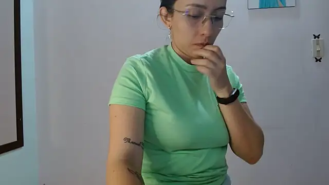 Snapshot of jazzhot13 chatting on March 11, 2025, 10:31 pm jazzhot13 online show from March 11, 2025, 10:31 pm