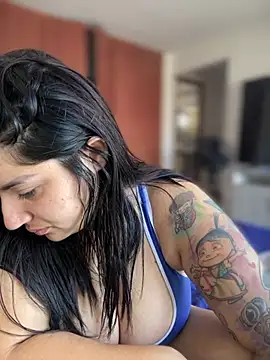 horny roomiess online show from September 20, 2025, 3:06 pm