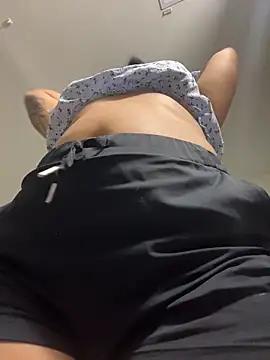 JulianaCastillo online show from February 9, 2026, 9:29 am