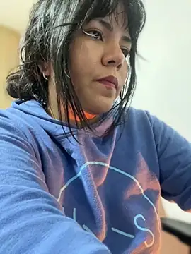 Snapshot of JulianaCastillo chatting on September 23, 2025, 5:14 am JulianaCastillo online show from September 23, 2025, 5:14 am